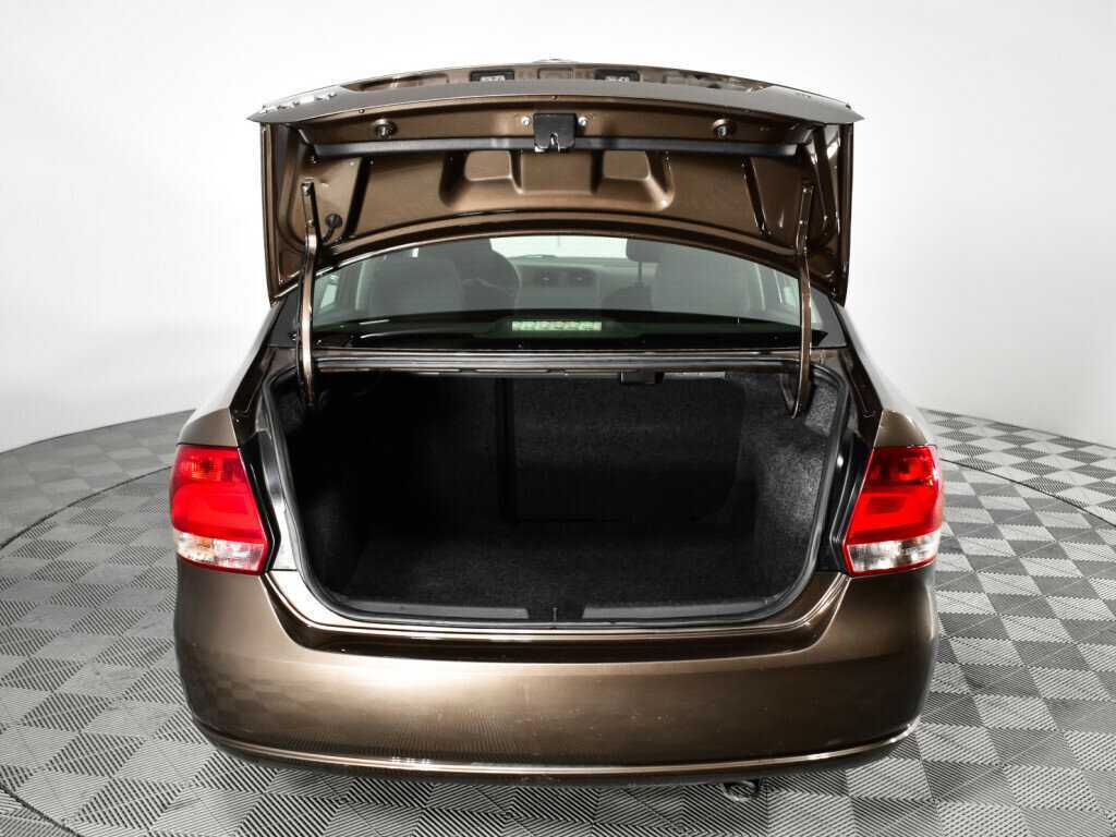 Volkswagen Polo, 2015 Фото №14