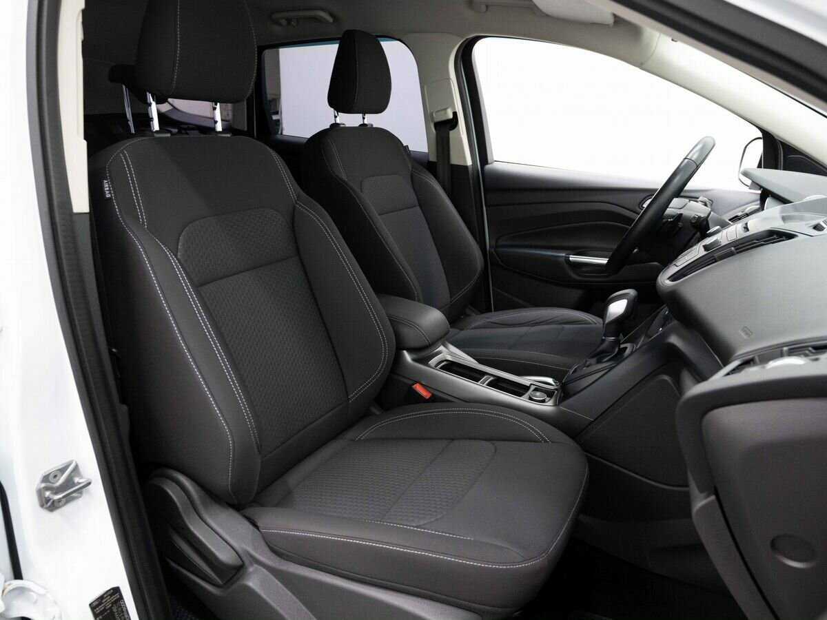 Ford Kuga, 2017 Фото №14