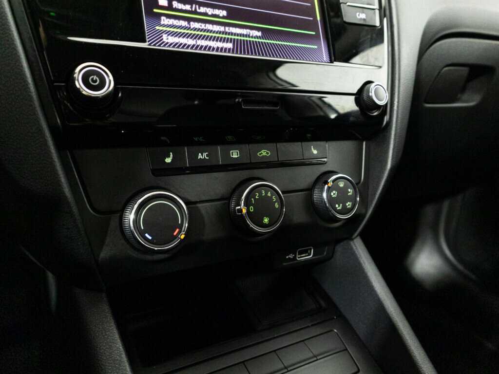 Skoda Octavia, 2018 Фото №16