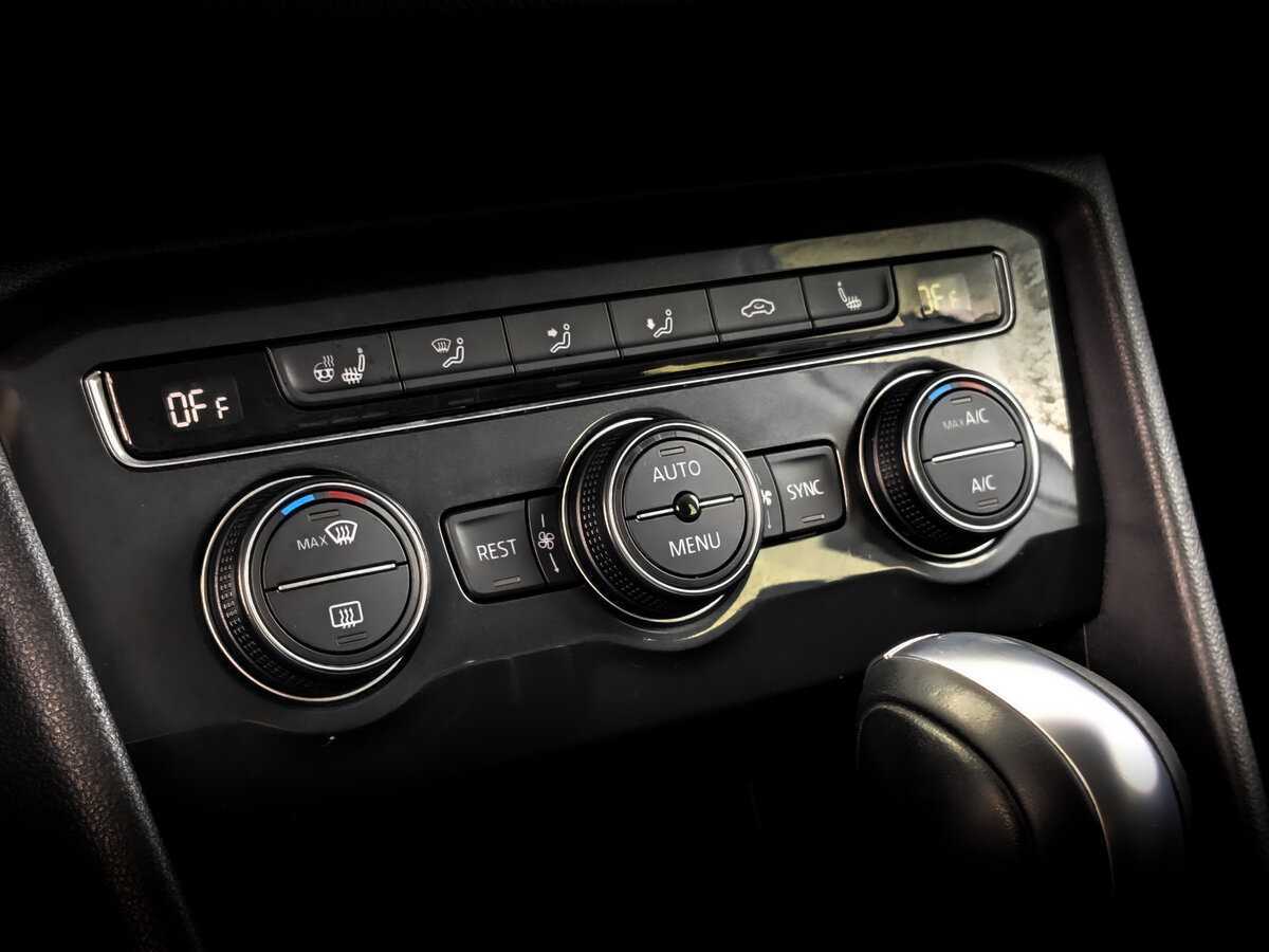 Volkswagen Tiguan, 2020 Фото №25