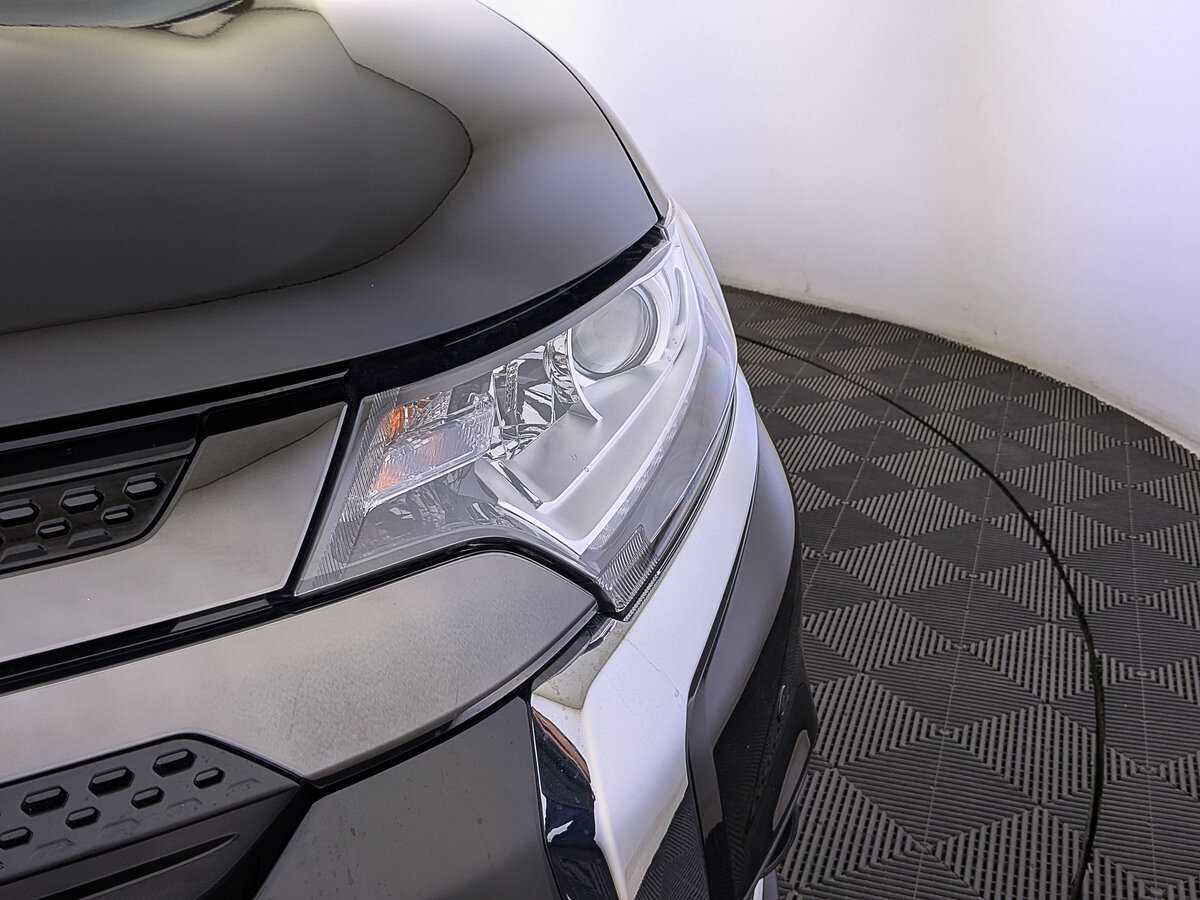 Mitsubishi Outlander, 2021 Фото №11