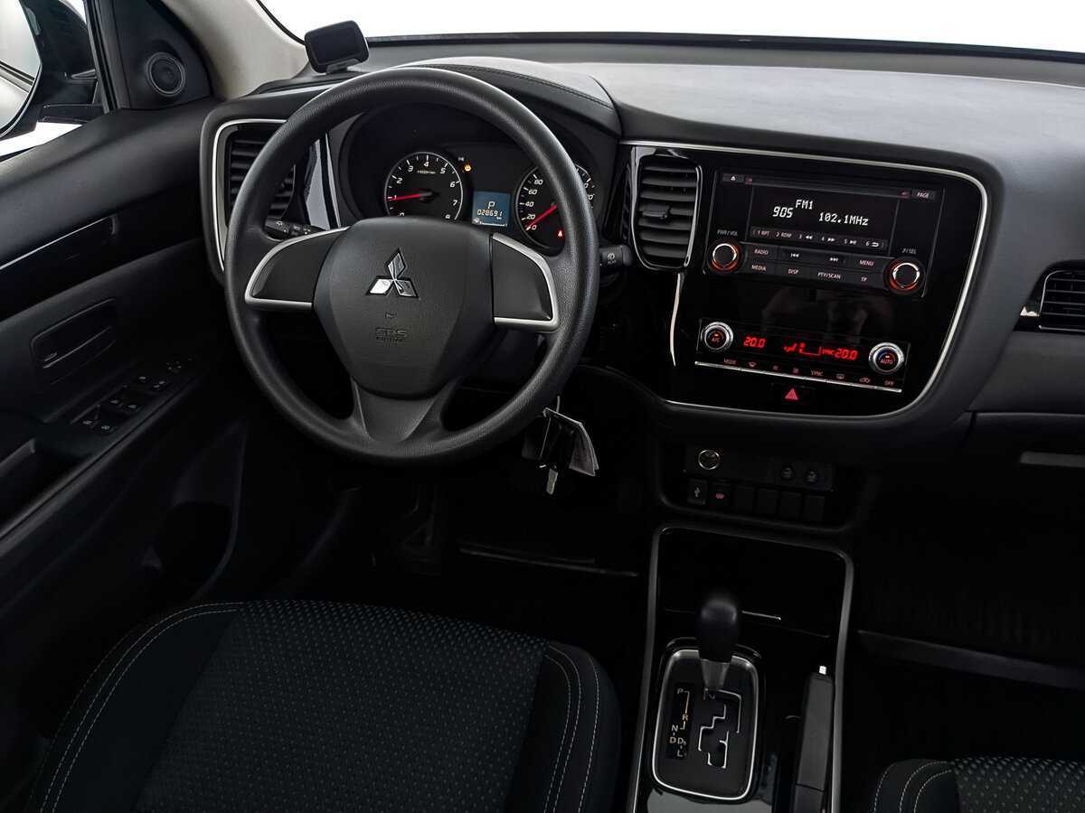 Mitsubishi Outlander, 2021 Фото №26