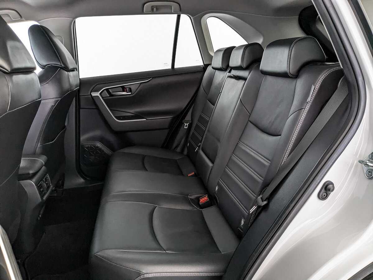 Toyota RAV4, 2021 Фото №18