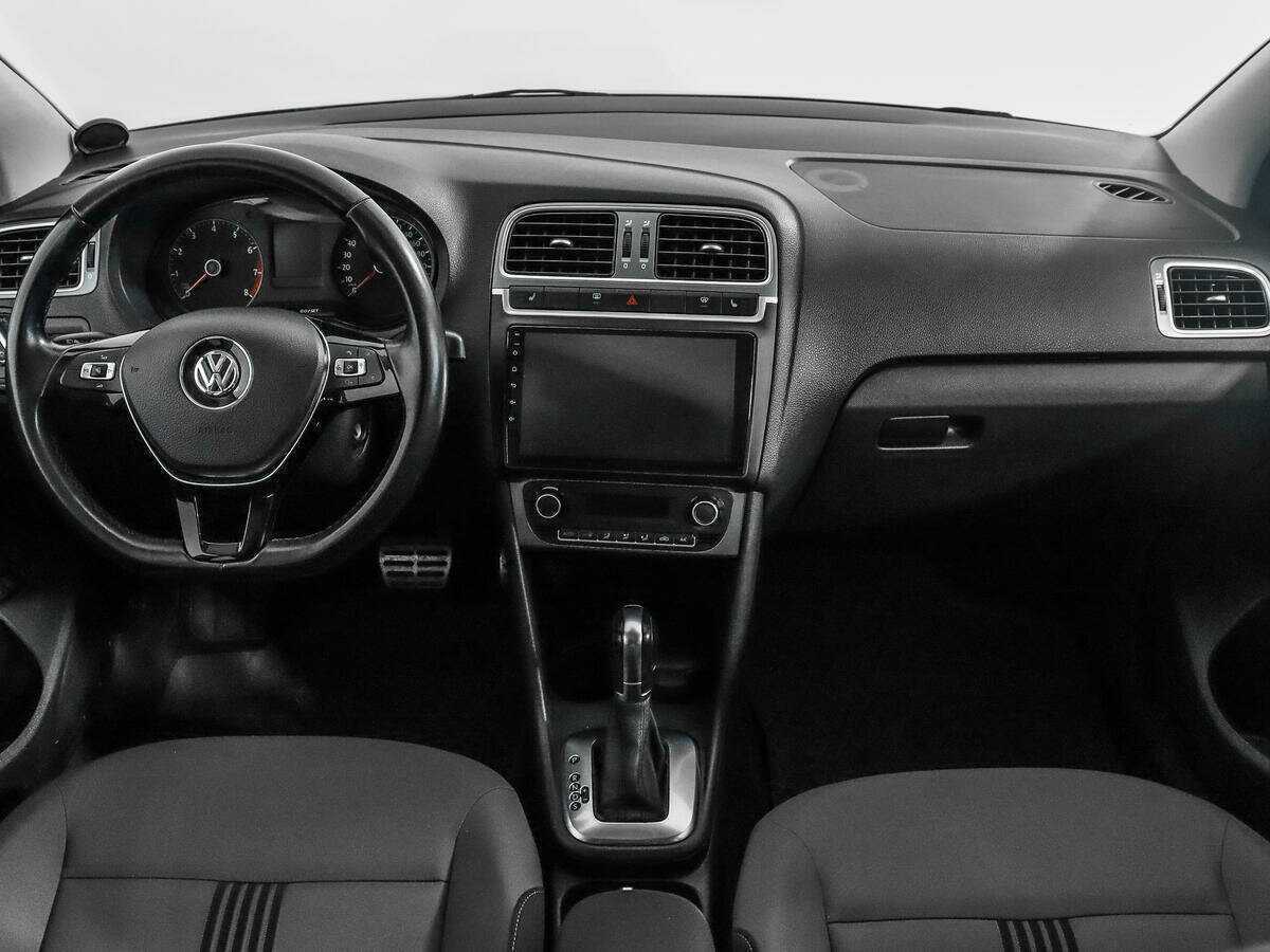Volkswagen Polo, 2016 Фото №12