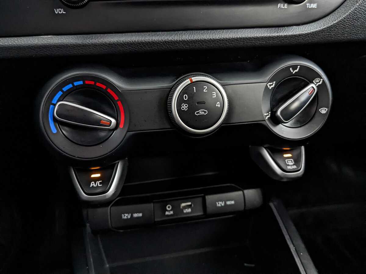 Kia Rio X-Line, 2020 Фото №20