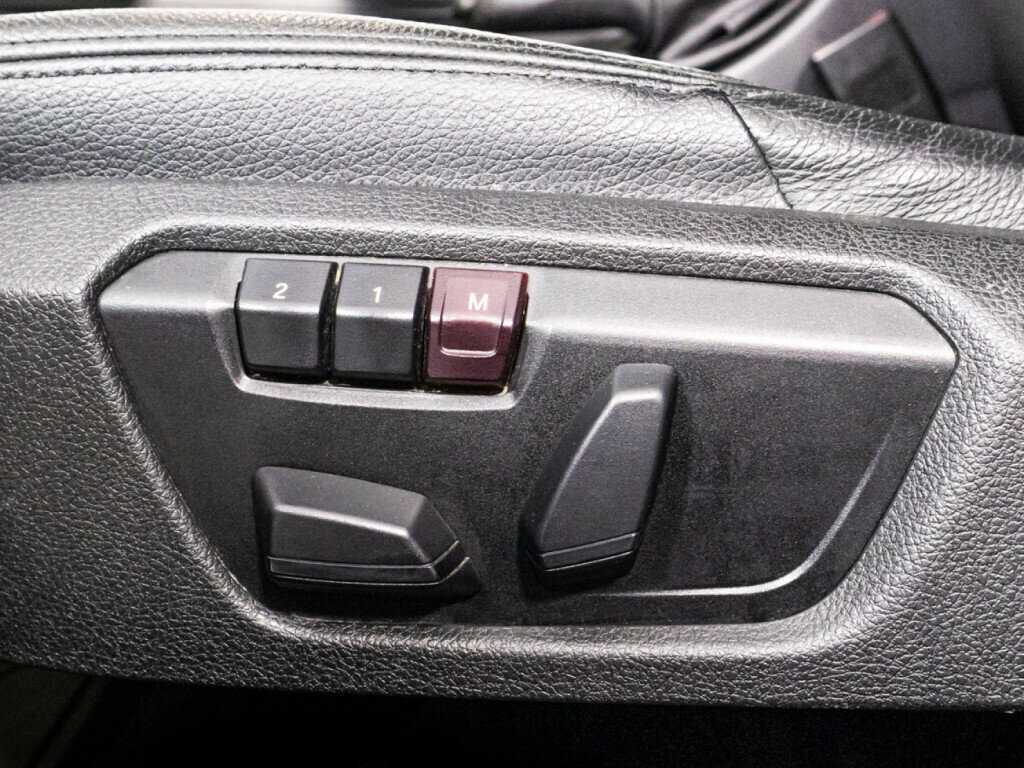 BMW 3 серии 328i xDrive, 2012 Фото №18