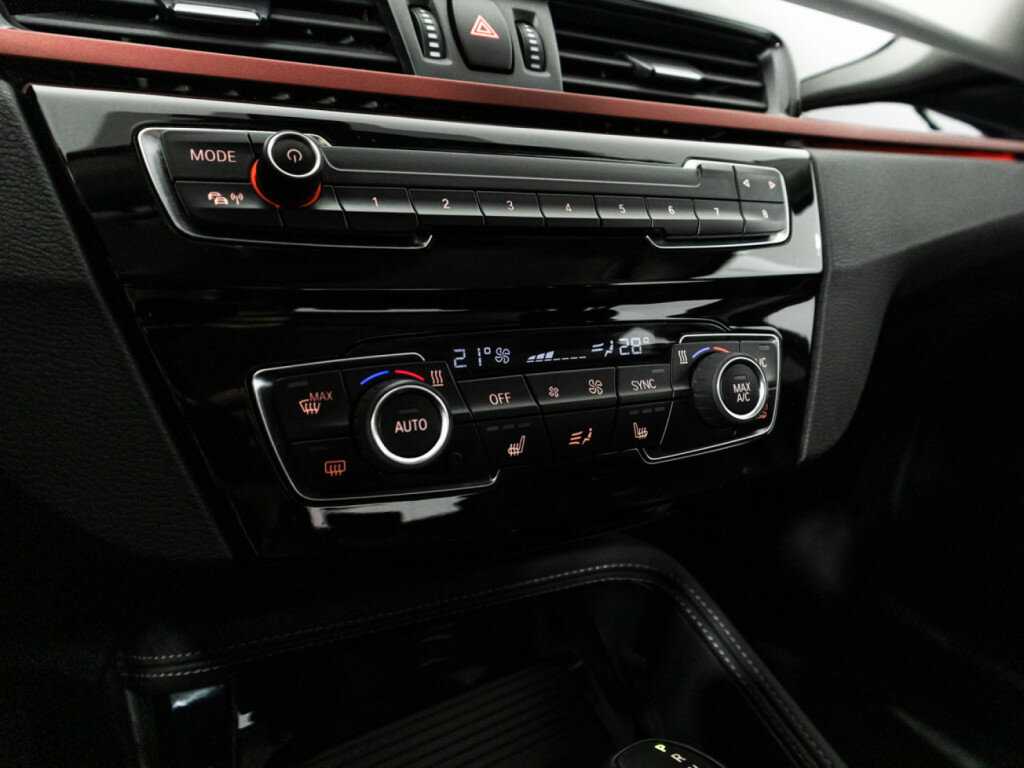 BMW X1 18d xDrive, 2018 Фото №20