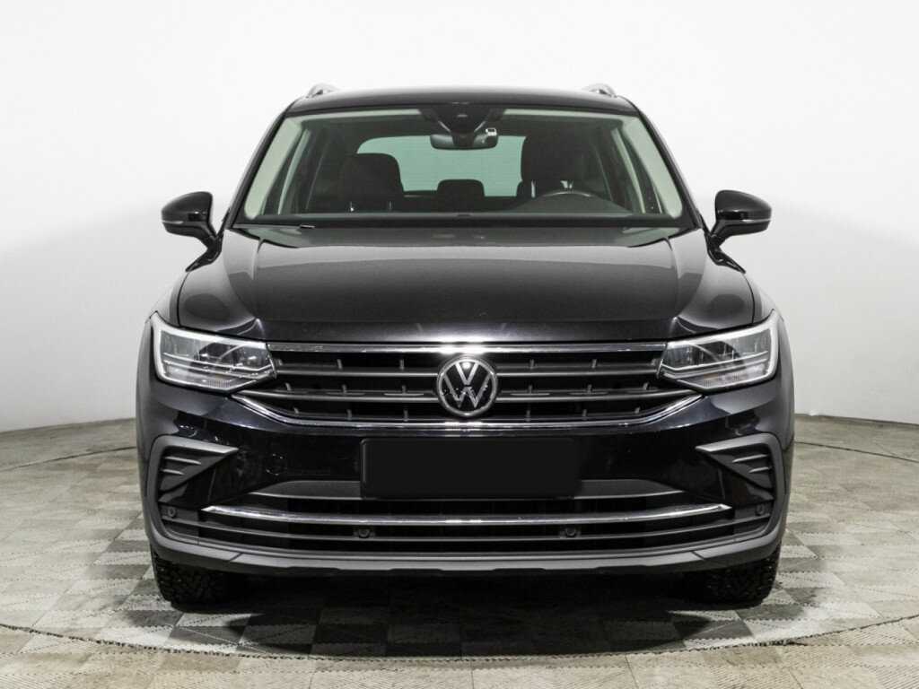 Volkswagen Tiguan, 2021 - 71 897 км. | Фото №2