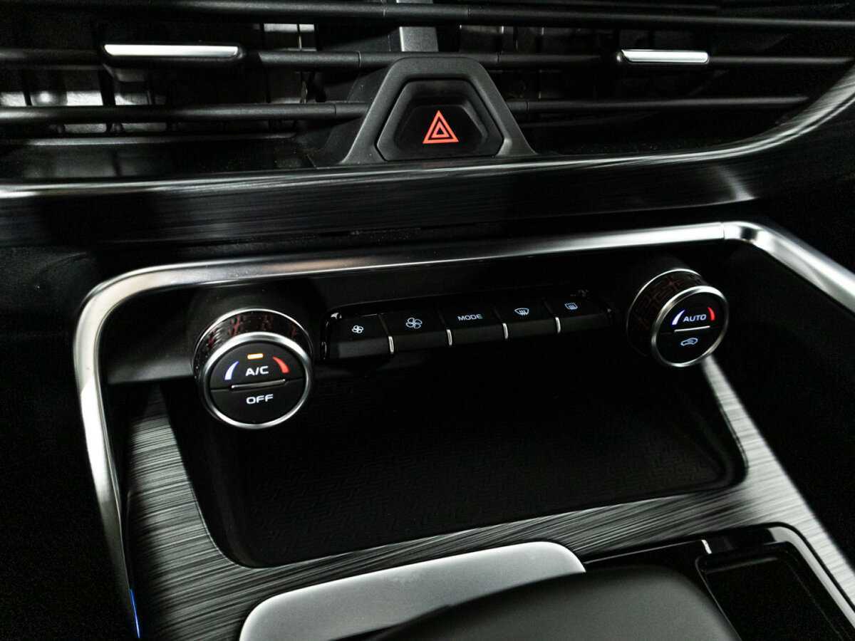 Geely Tugella, 2022 Фото №22