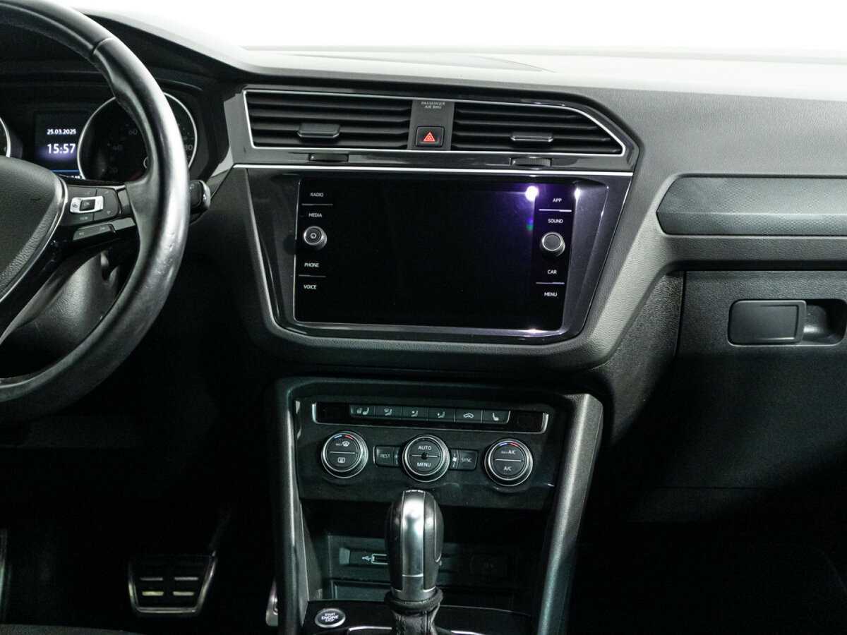 Volkswagen Tiguan, 2019 Фото №14