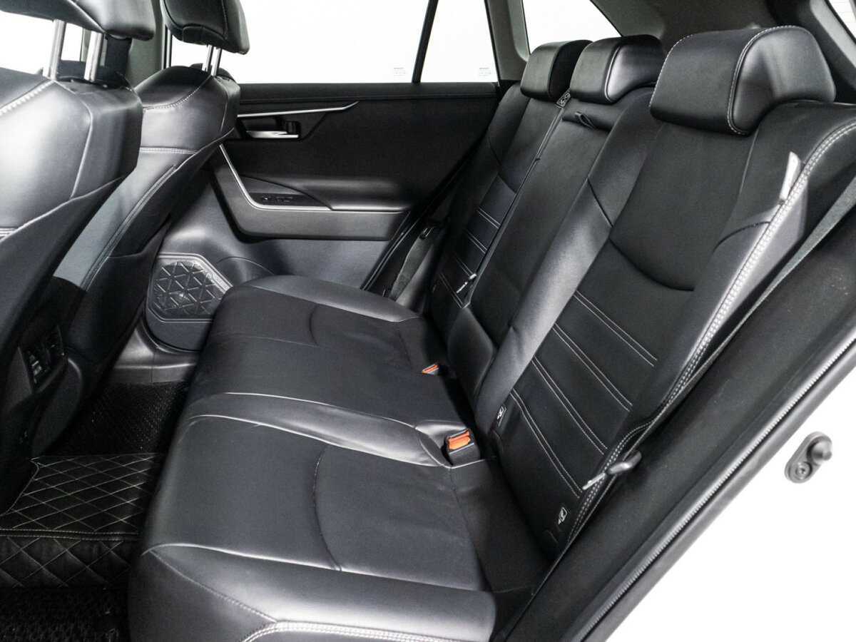 Toyota RAV4, 2021 Фото №10