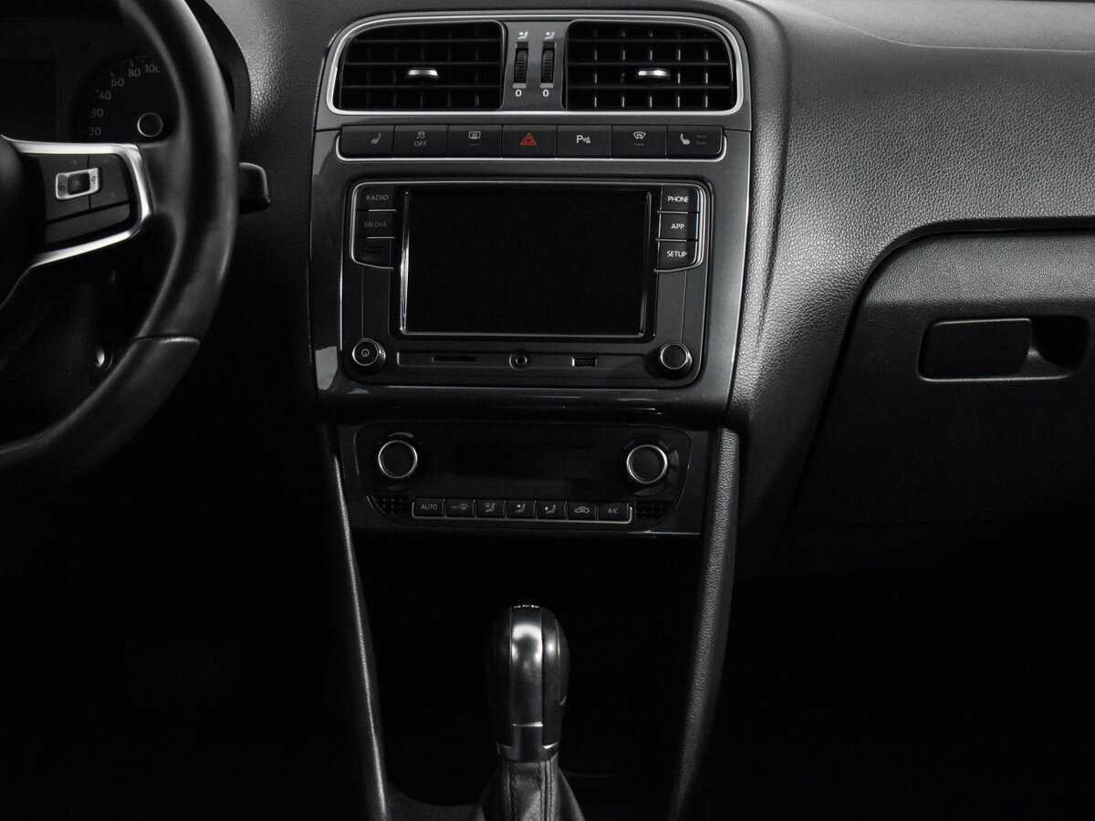Volkswagen Polo, 2019 Фото №15
