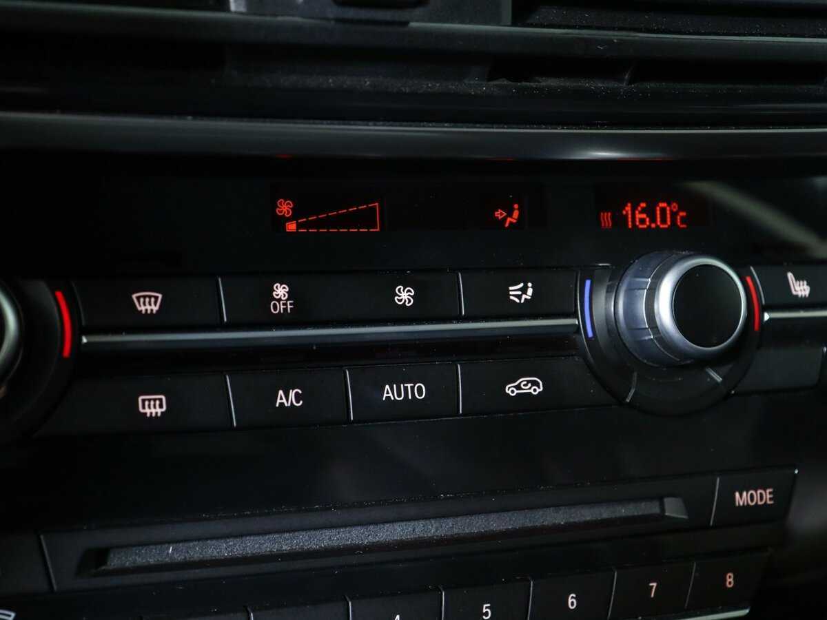 BMW X5 25d, 2015 Фото №15