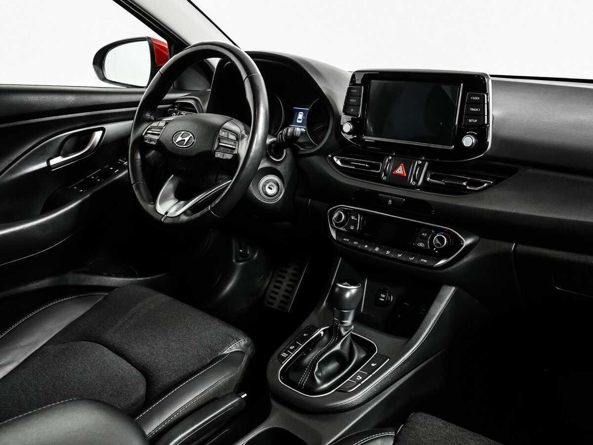 Hyundai i30, 2022 Фото №9