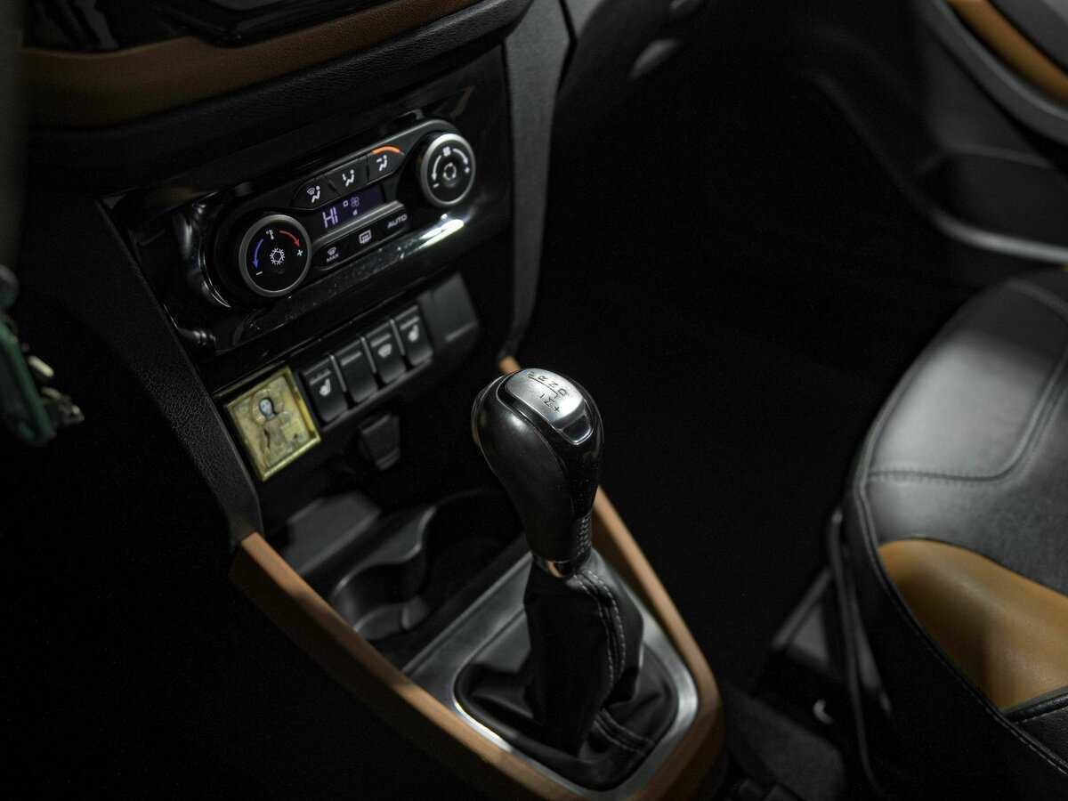 Lada (ВАЗ) XRAY Cross, 2021 Фото №13