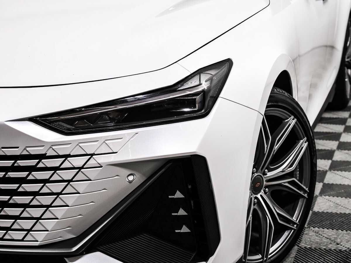 Changan UNI-V, 2023 Фото №15