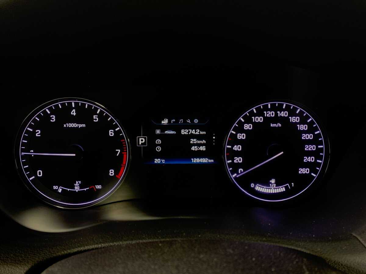 Hyundai Genesis, 2016 Фото №15