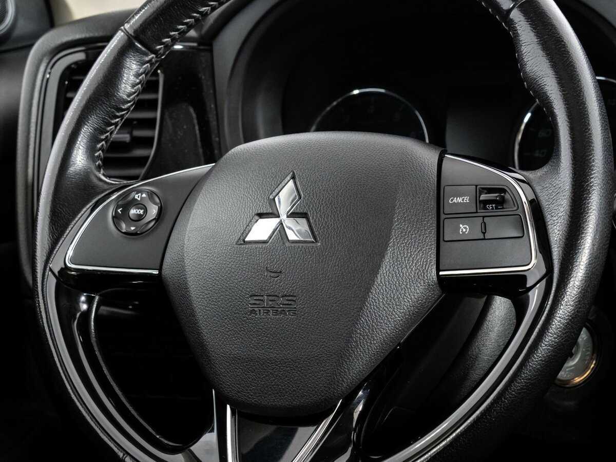 Mitsubishi Outlander, 2018 Фото №11