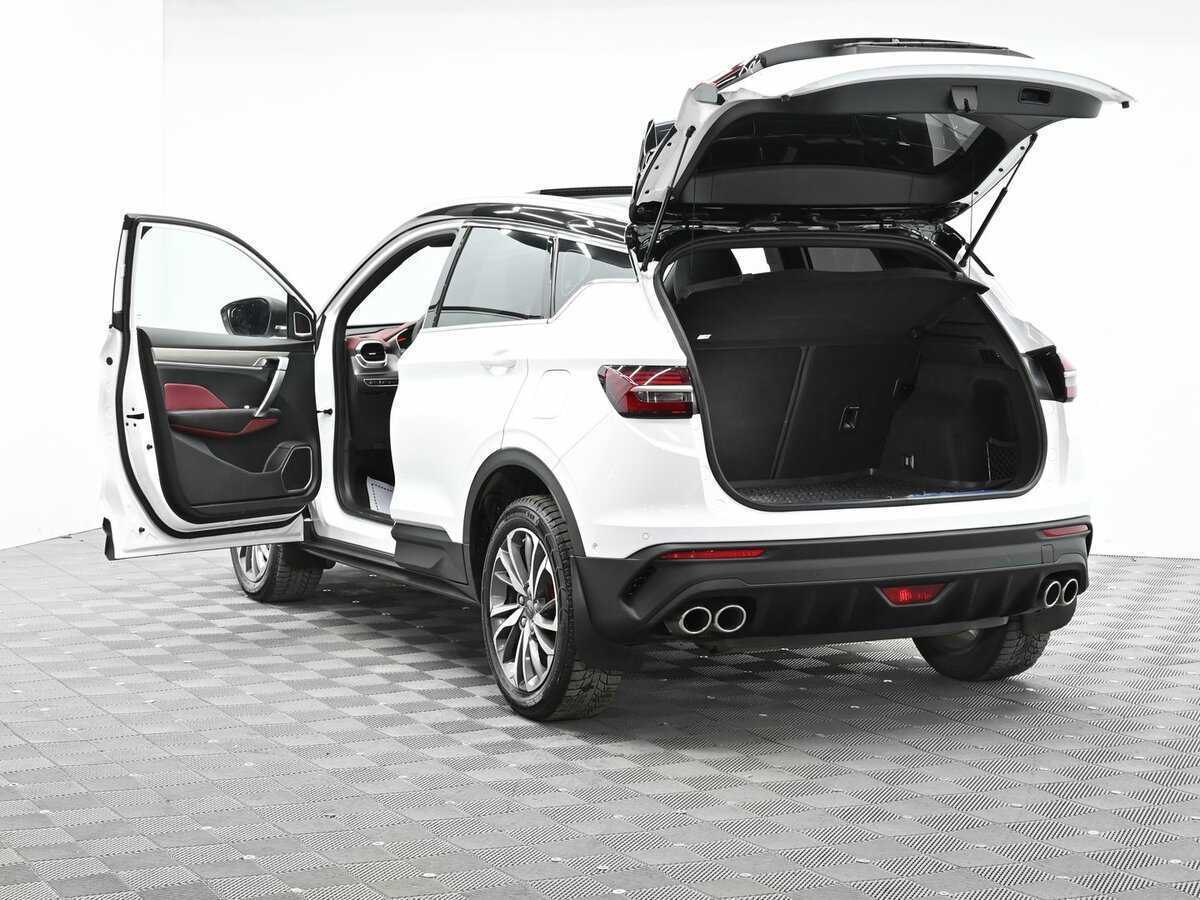 Geely Coolray, 2022 Фото №7