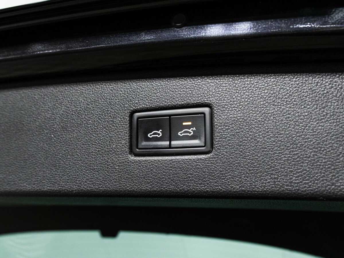 Volkswagen Tiguan, 2017 Фото №16