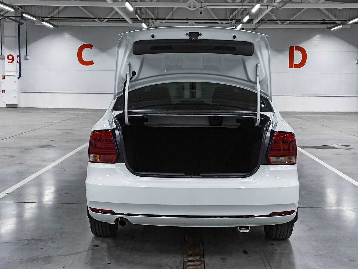 Volkswagen Polo, 2019 Фото №9