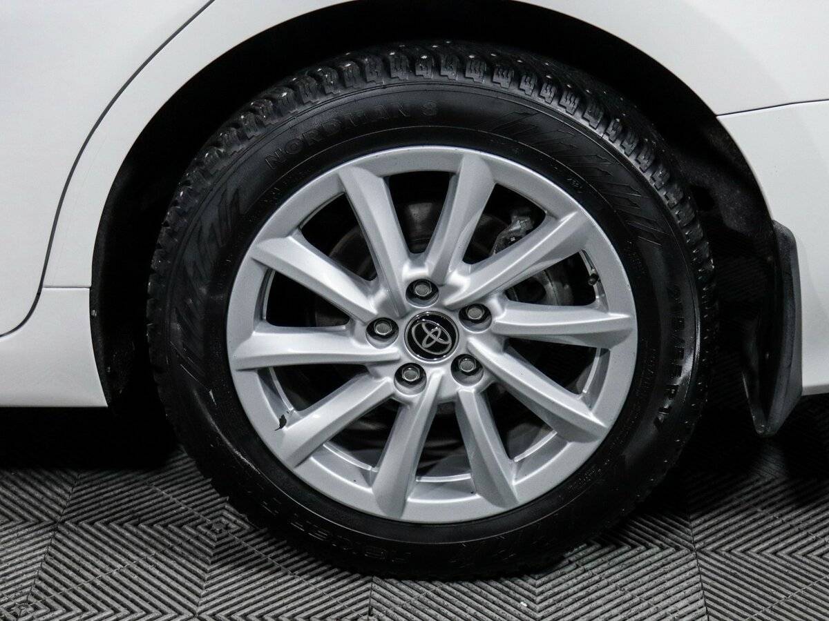 Toyota Camry, 2021 Фото №12