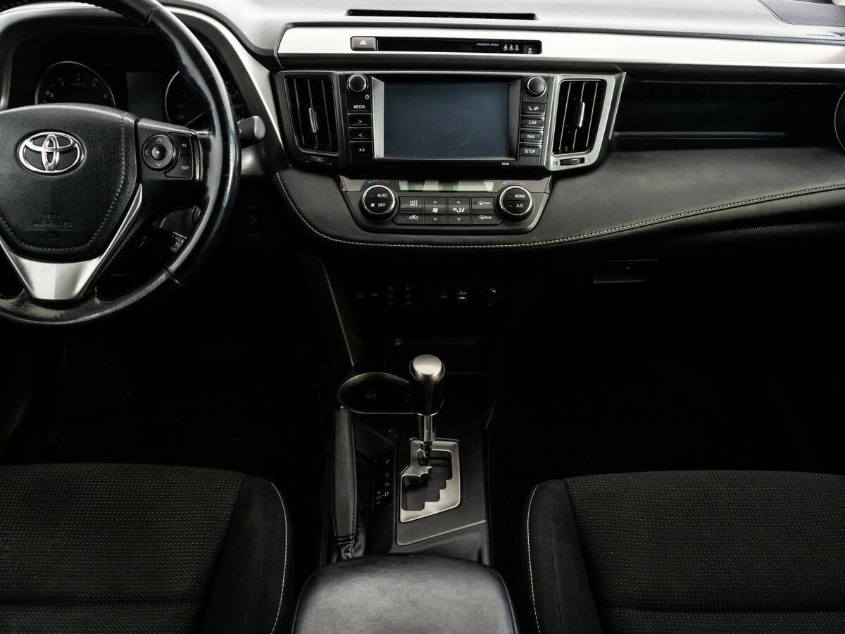 Toyota RAV4, 2017 Фото №11