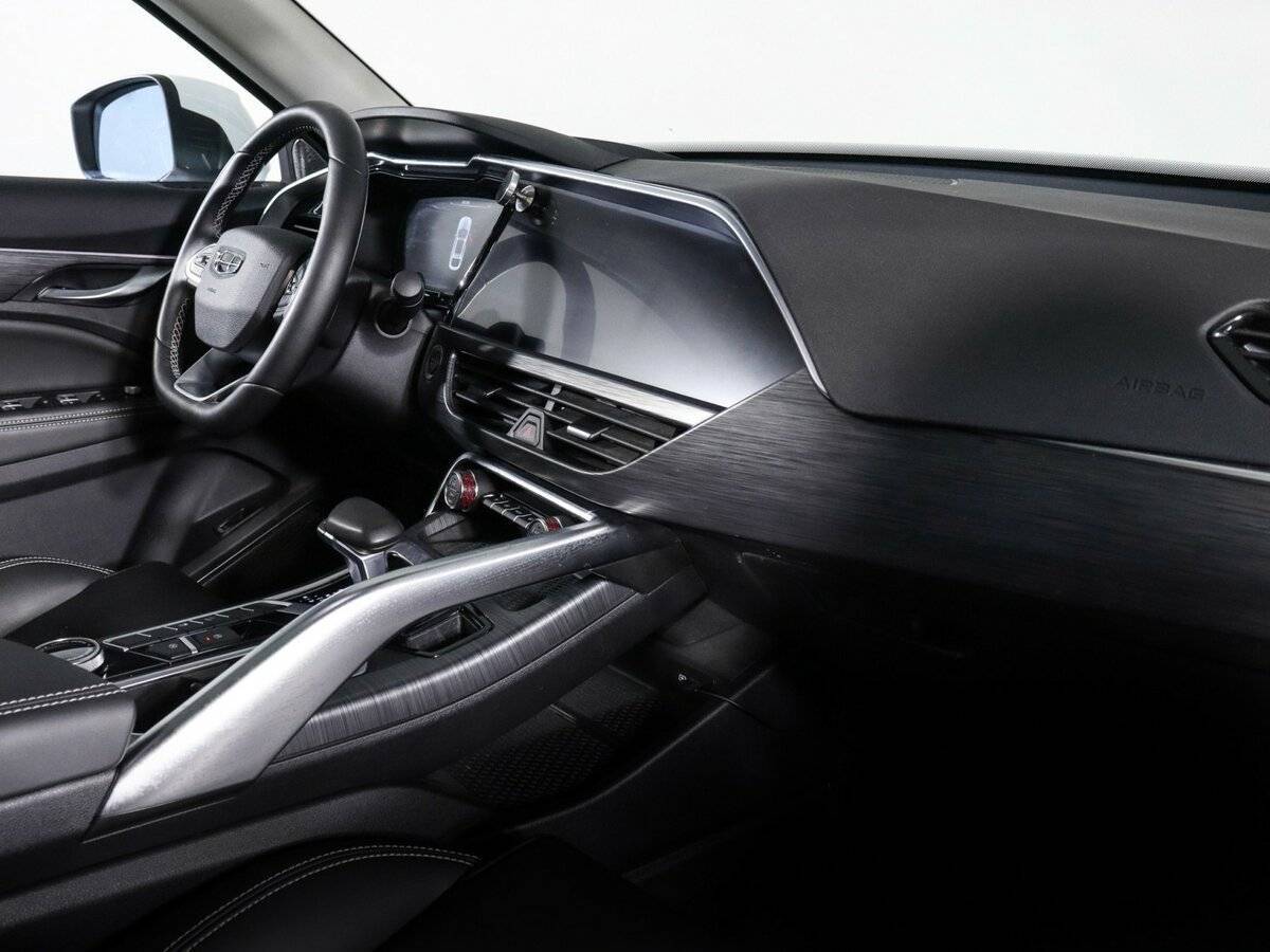 Geely Tugella, 2022 Фото №9