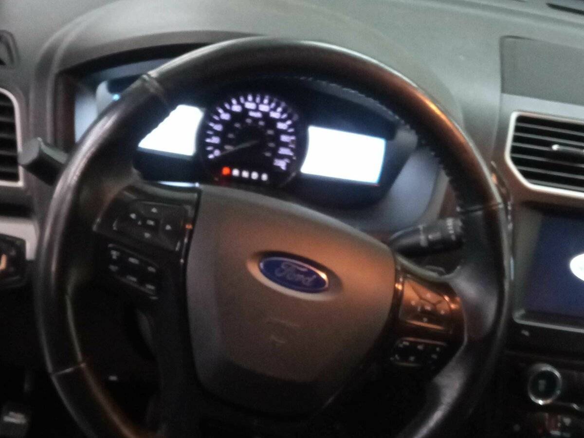 Ford Explorer, 2017 Фото №5