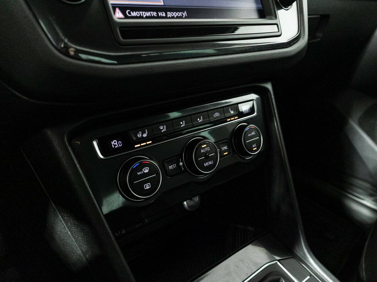 Volkswagen Tiguan, 2017 Фото №18