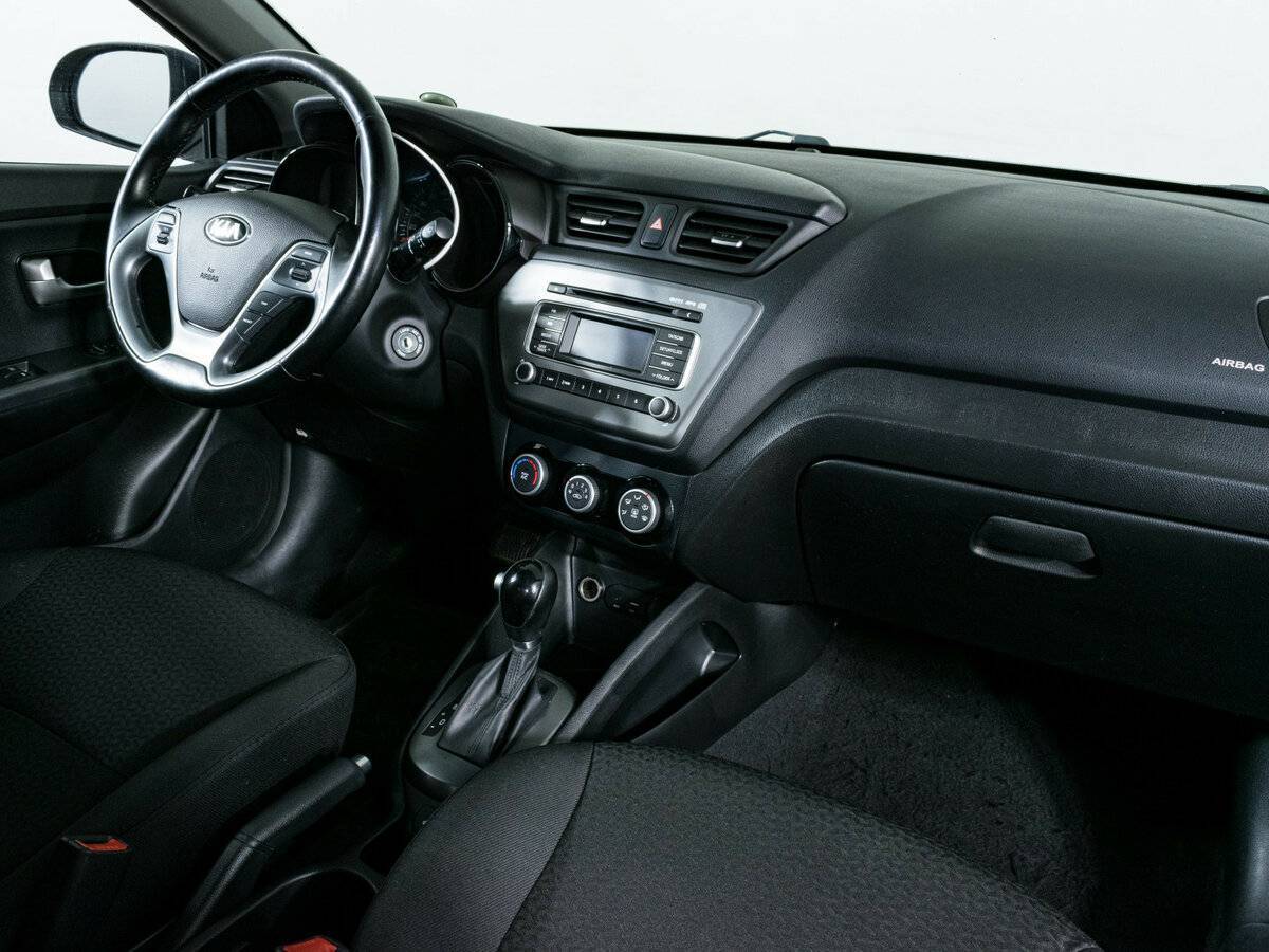 Kia Rio, 2016 Фото №8