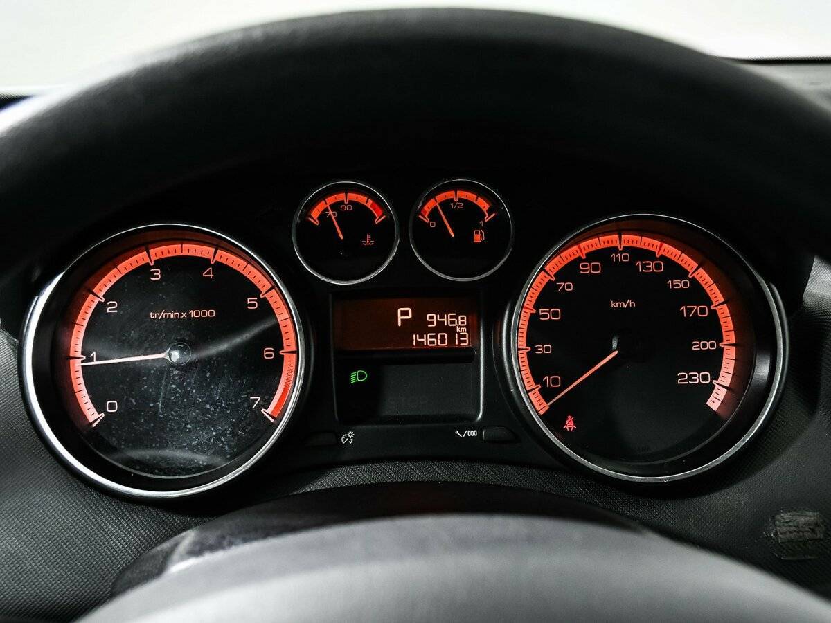 Peugeot 408, 2012 Фото №10