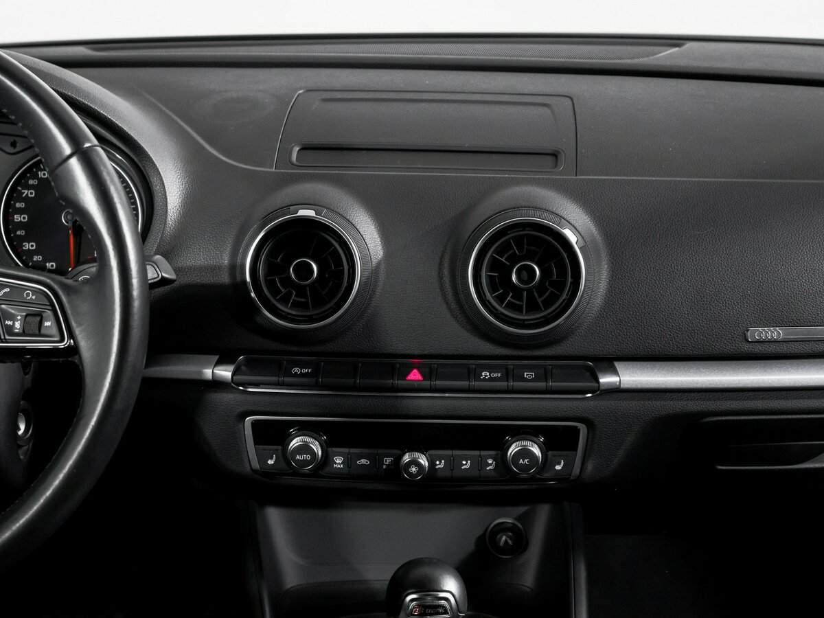 Audi A3, 2017 Фото №13