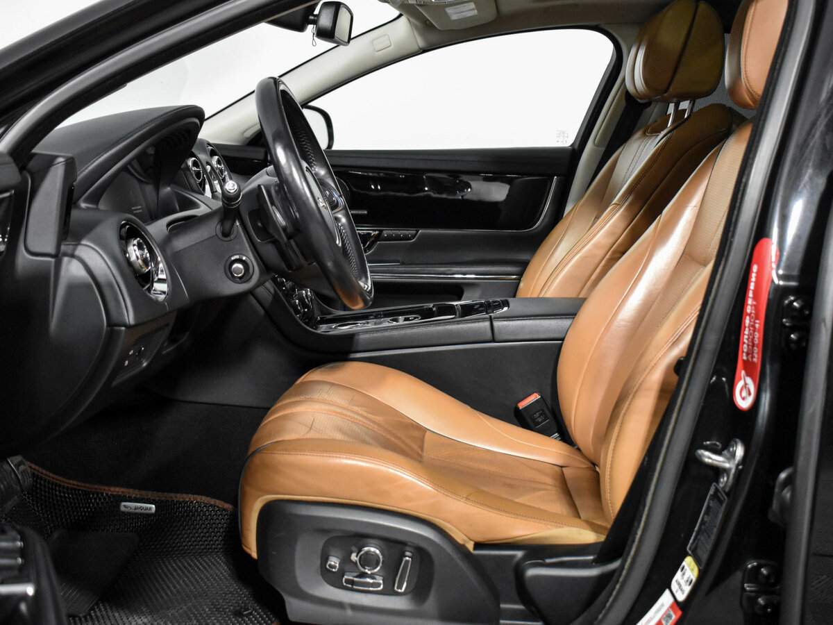 Jaguar XJ Long, 2016 Фото №11