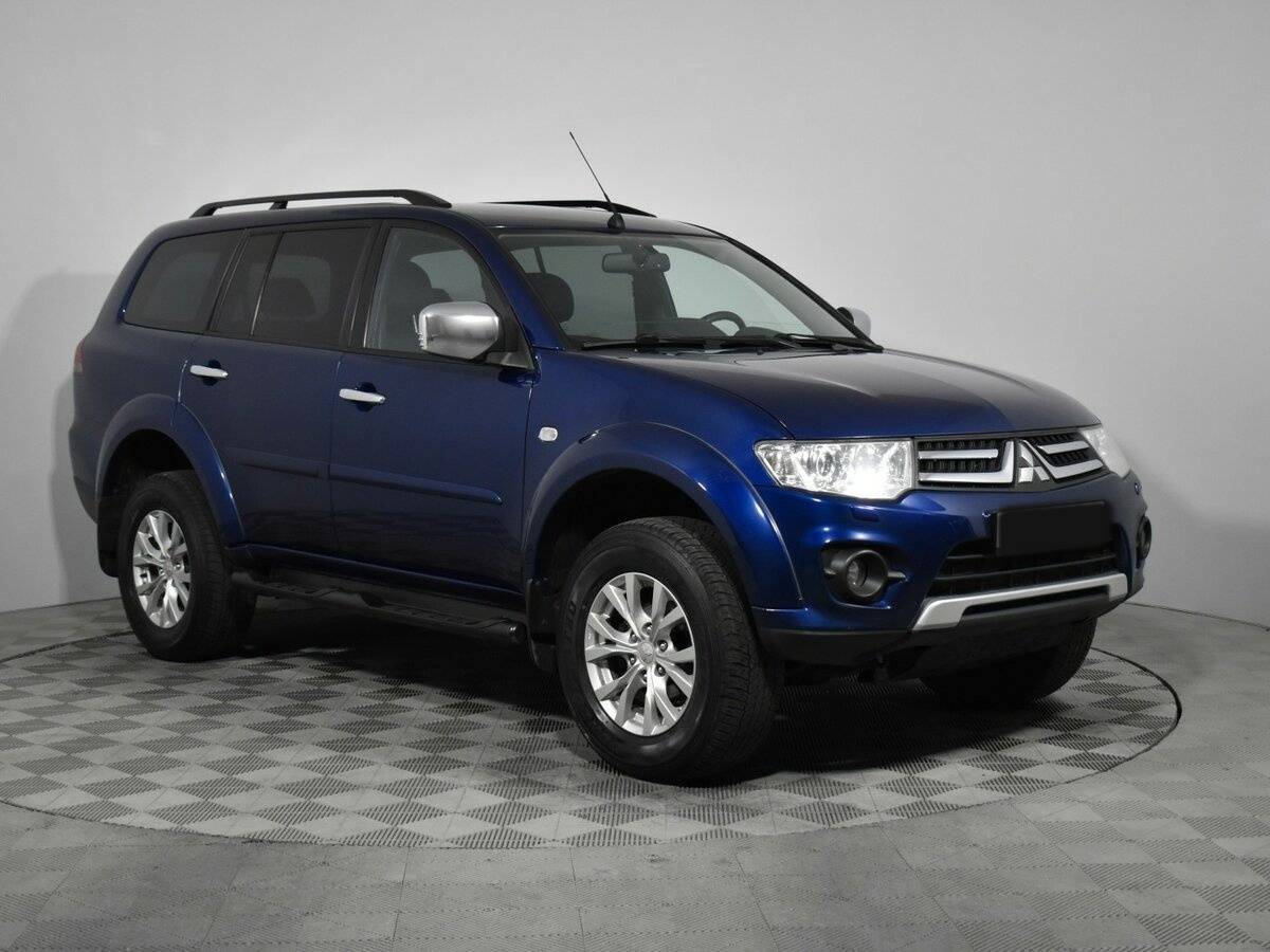Mitsubishi Pajero Sport, 2015 Фото №3