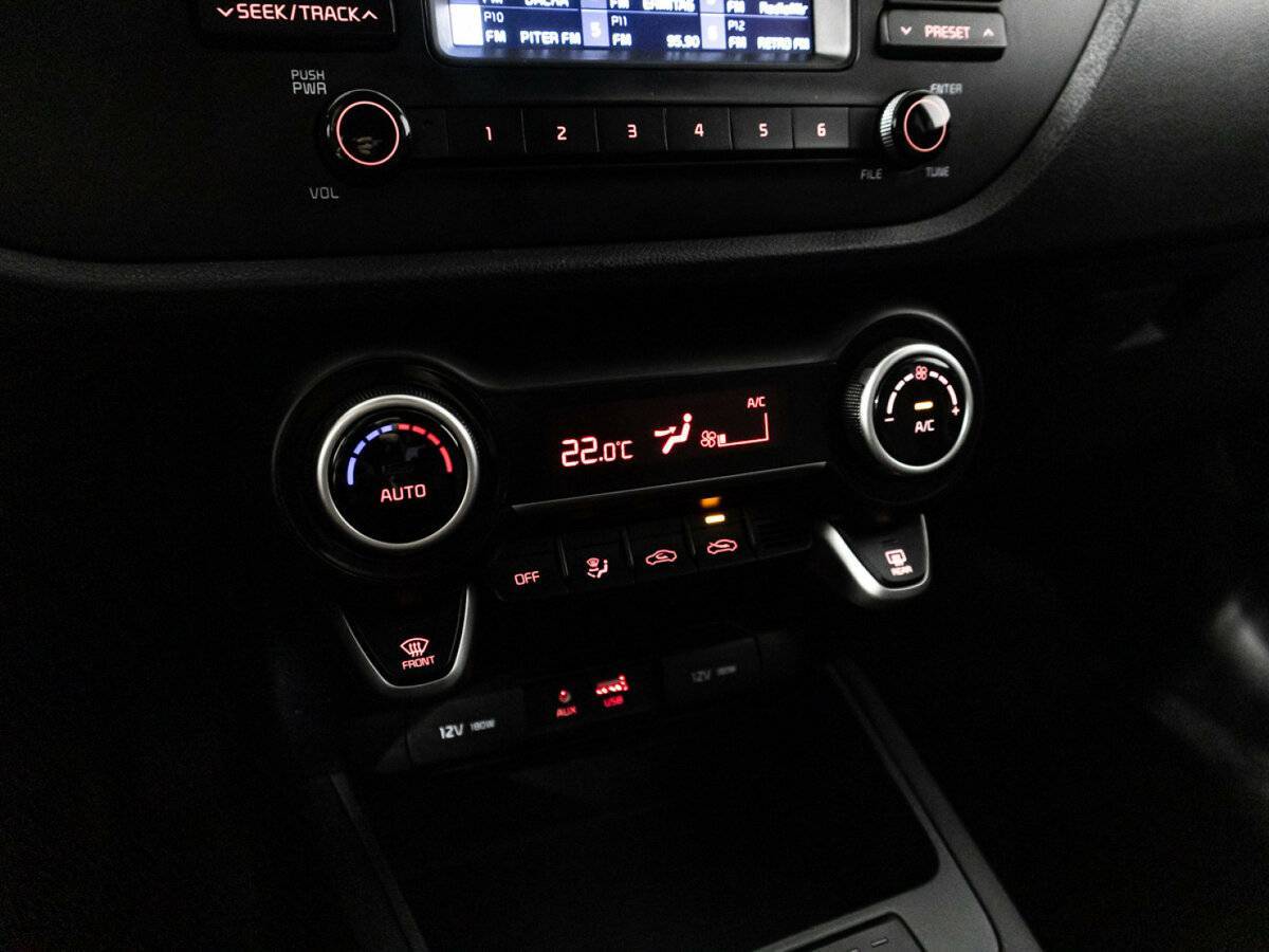 Kia Rio X-Line, 2018 Фото №16