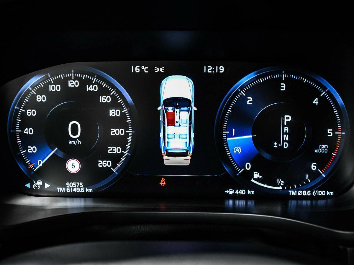 Volvo XC60, 2018 Фото №10