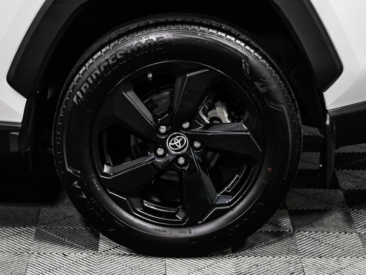 Toyota RAV4, 2021 Фото №15