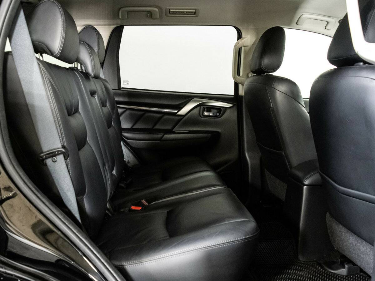 Mitsubishi Pajero Sport, 2018 Фото №19