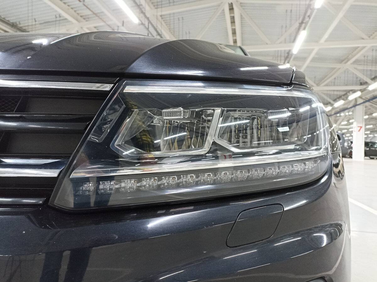 Volkswagen Tiguan, 2018 Фото №17