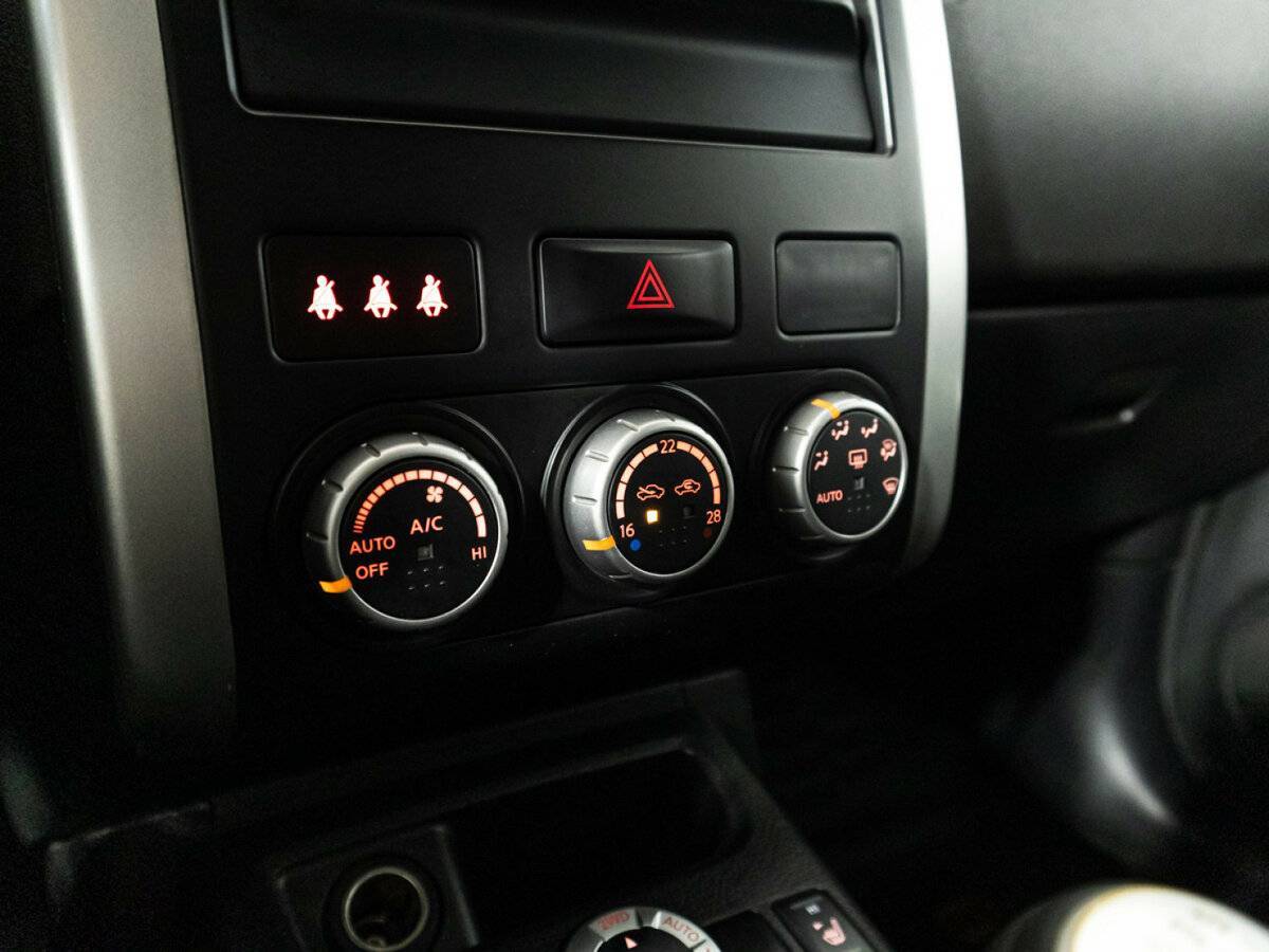 Nissan X-Trail, 2014 Фото №16