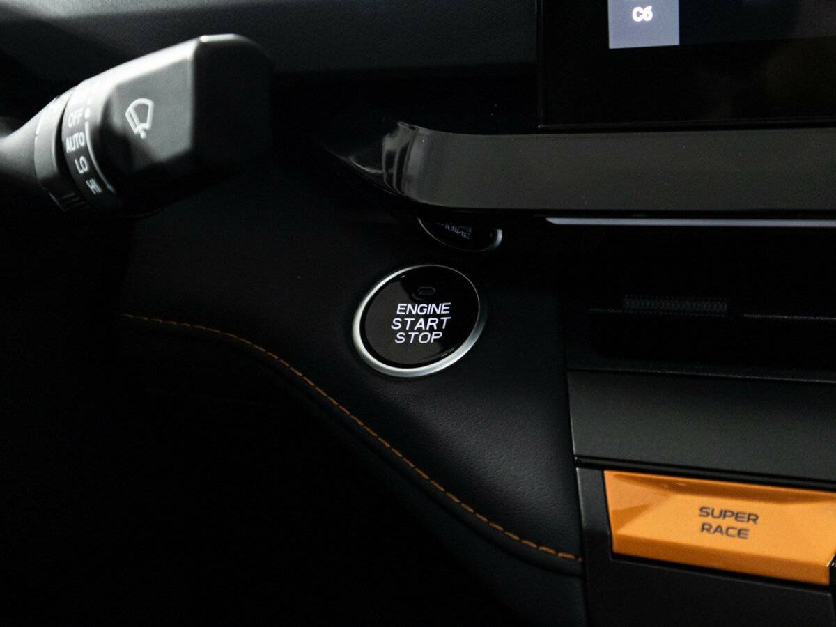 Changan UNI-V, 2023 Фото №19