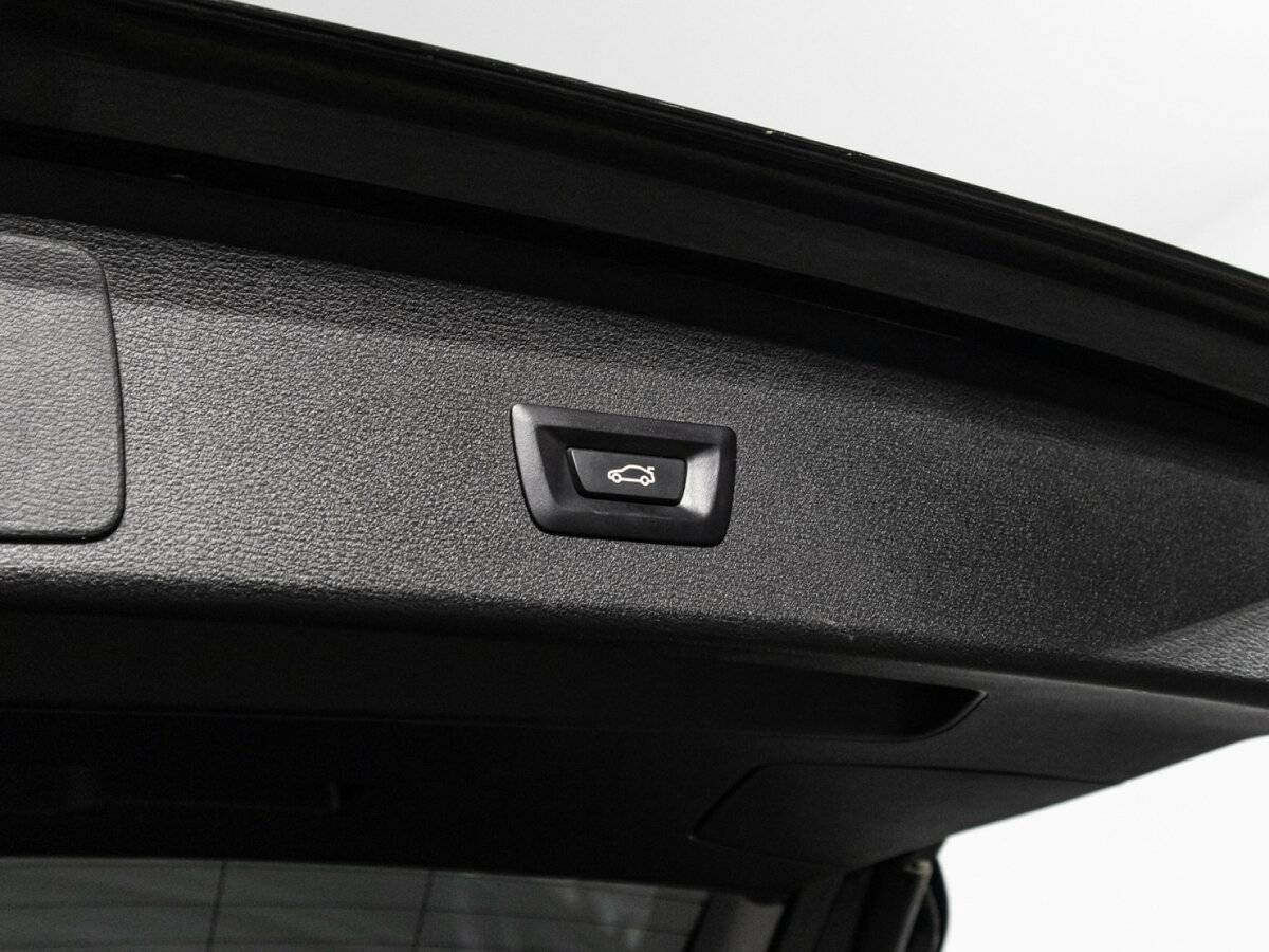 BMW X1 18d xDrive, 2021 Фото №16