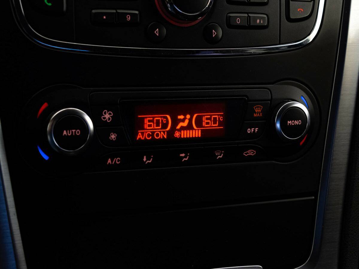 Ford Mondeo, 2012 Фото №15