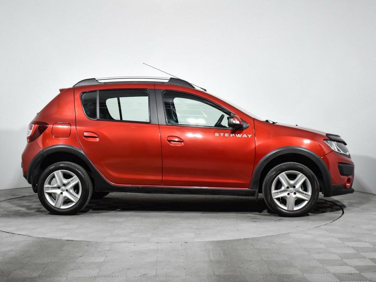 Renault Sandero Stepway, 2014 - 93 847 км. | Фото №4