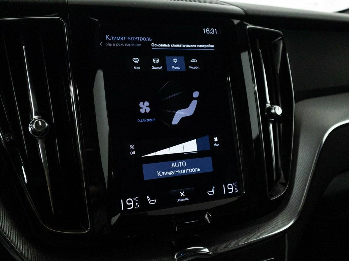 Volvo XC60, 2018 Фото №20