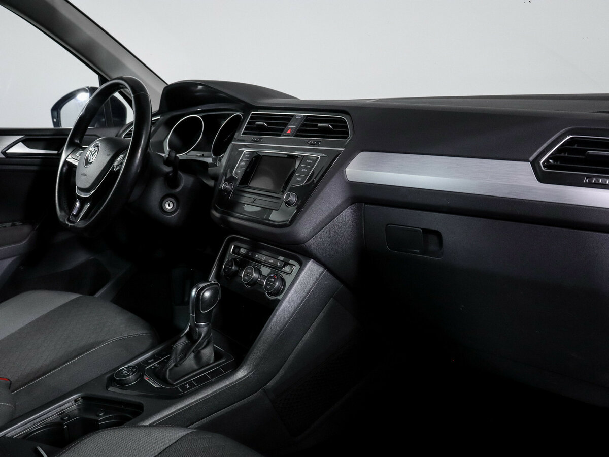 Volkswagen Tiguan II, 2017 Фото №7