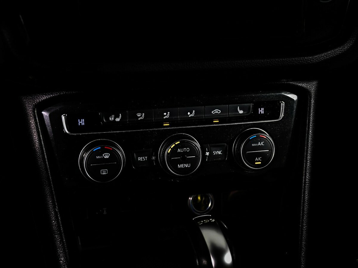 Volkswagen Tiguan II, 2017 Фото №16