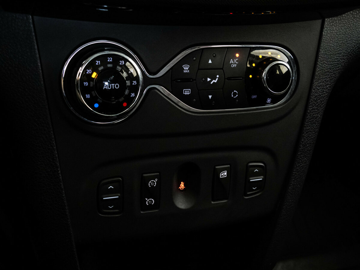 Renault Sandero Stepway II Рестайлинг, 2018 Фото №11