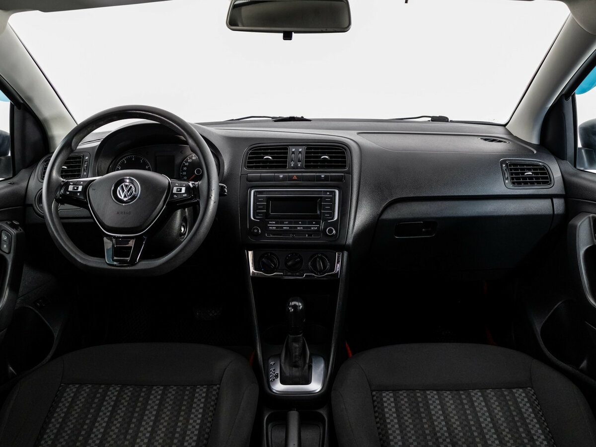 Volkswagen Polo V Рестайлинг, 2016 Фото №8
